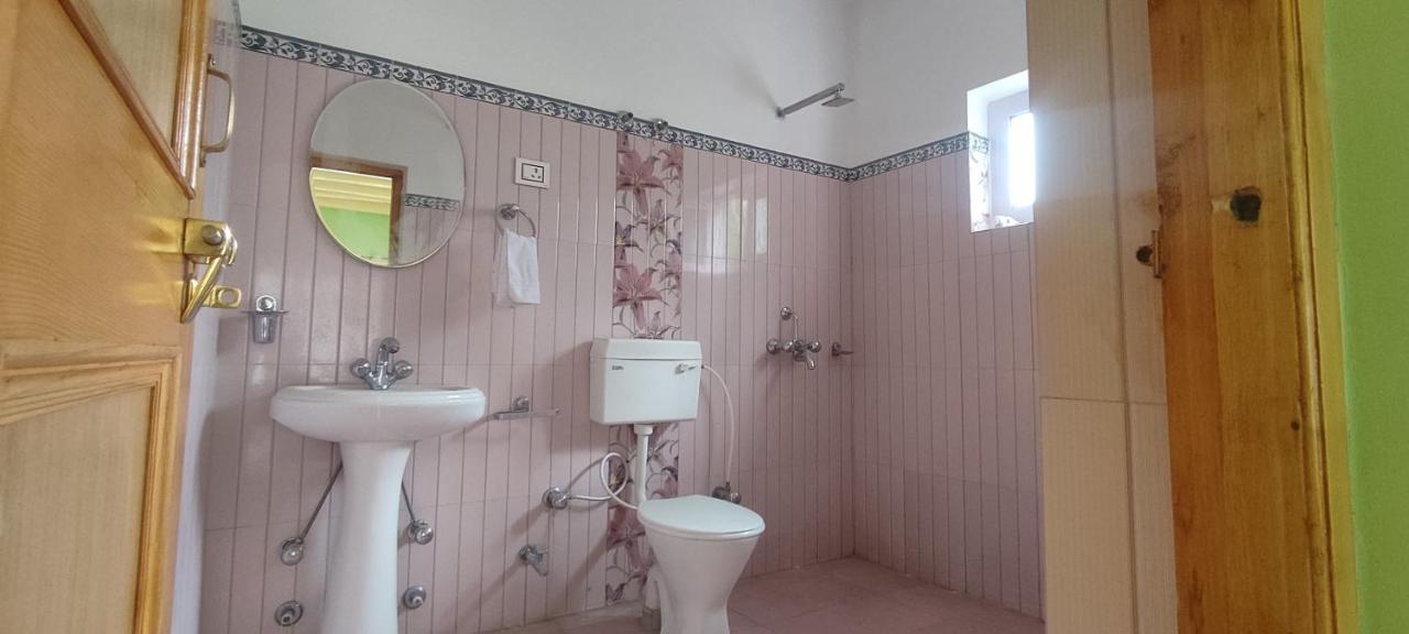 Streamlet Homestay レー エクステリア 写真